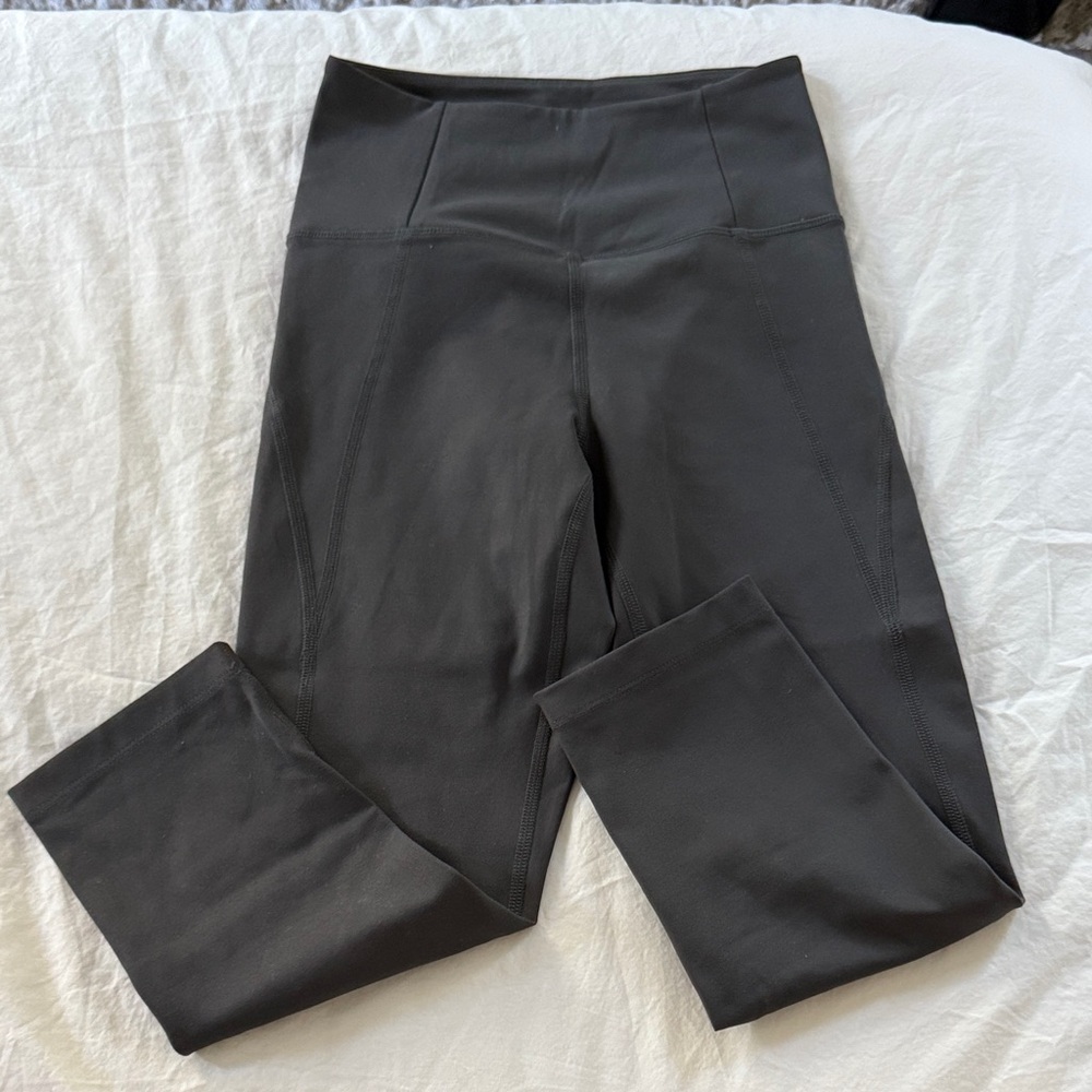 Girlfriend Collective Gray Cropped Leggings